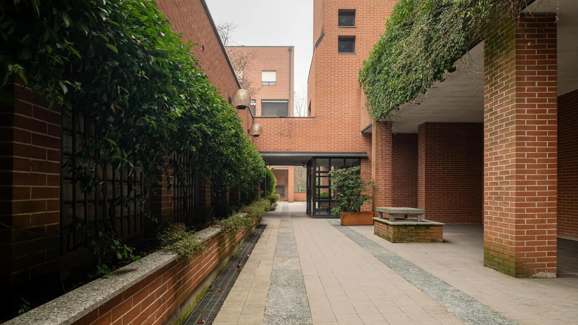 Lucy'S Loft - Mm3 Daire San Donato Milanese